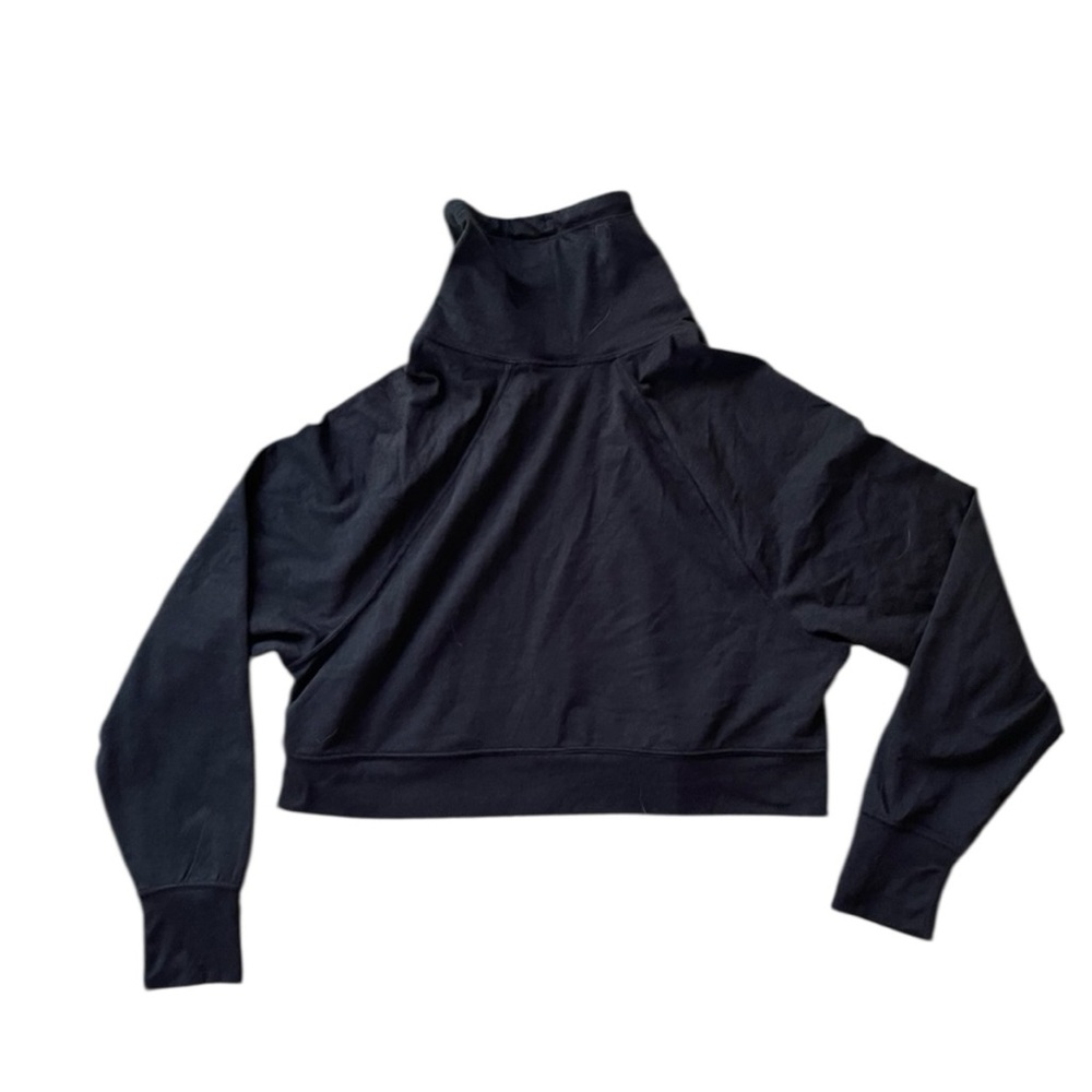 Vuori Halo Crop Funnel Neck Top - Large - Picture 3 of 7